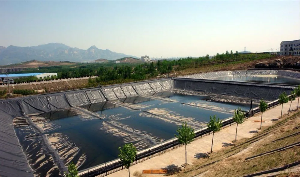 smooth geomembrane